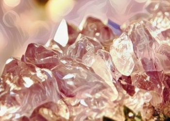 SIETE CRISTALES QUE GENERAN ENCANTAMIENTO