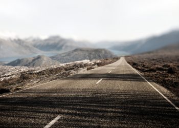 POR LA RUTA DE LA INICIACIÓN