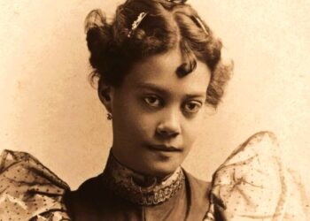 Como en un espejo | Alice Dunbar-Nelson  (1875-1935)