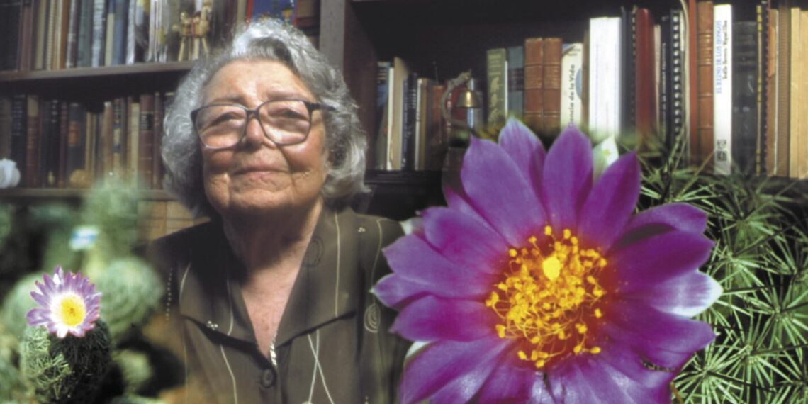 Vanguardia botánica | Helia Bravo Hollis (1901-2001)