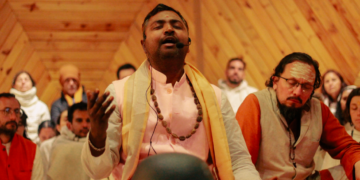 EL PANDIT ANKUR SHUKLA: «ME SIENTO MUY BIEN DE ESTAR CONECTADO CON EL SEÑOR SHIVA”