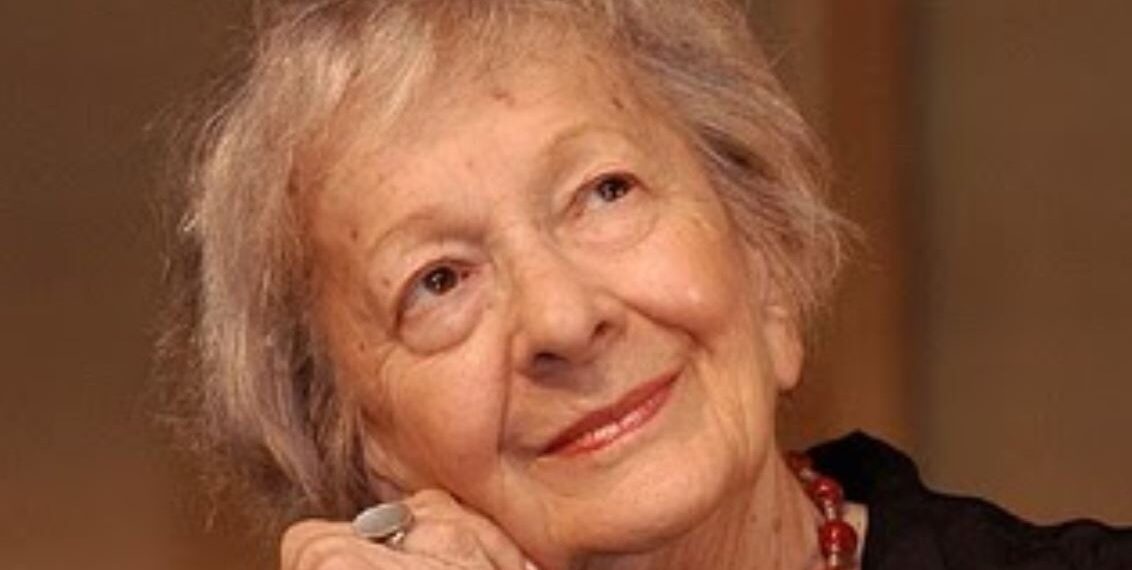 Sin drama y con humor | Wislawa Szymborska   (1923-2012)